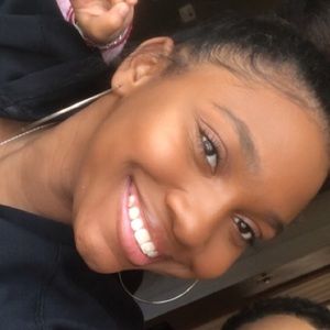 Meet your Posher, Destiny